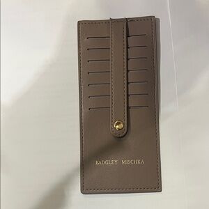 Badgley Mischka Tan Leather Key & Card Holder